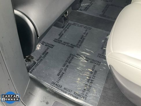 Used 2018 Tesla Model X 75D image 28