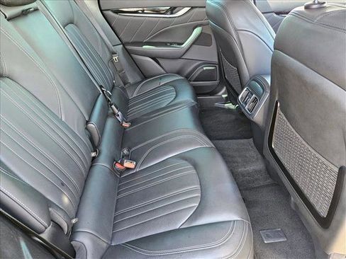 Used 2022 Maserati Levante Modena image 19