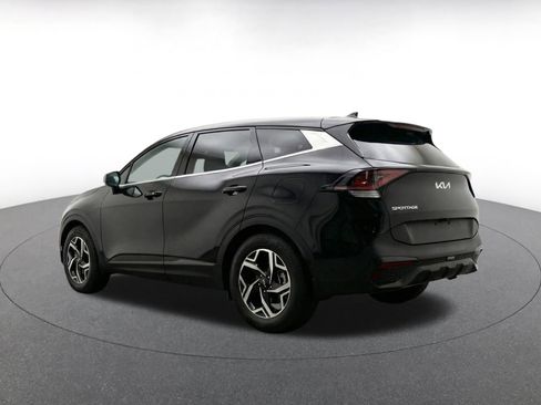 Used 2025 Kia Sportage LX FWD image 7