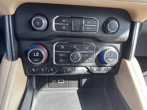 Used 2023 Chevrolet Tahoe Premier w/ Texas Edition image 30