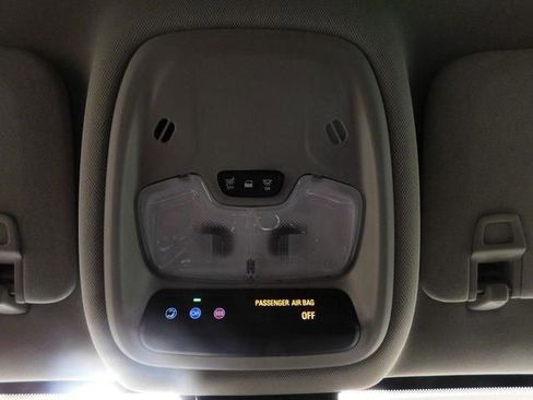 Used 2024 Buick Encore GX Sport Touring image 29