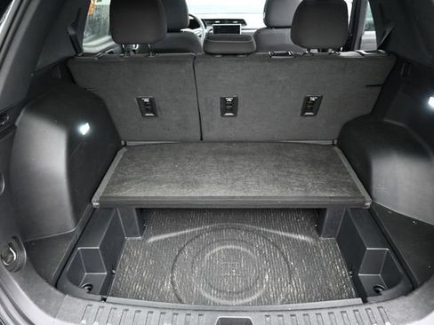 Used 2025 GMC Terrain Elevation image 6