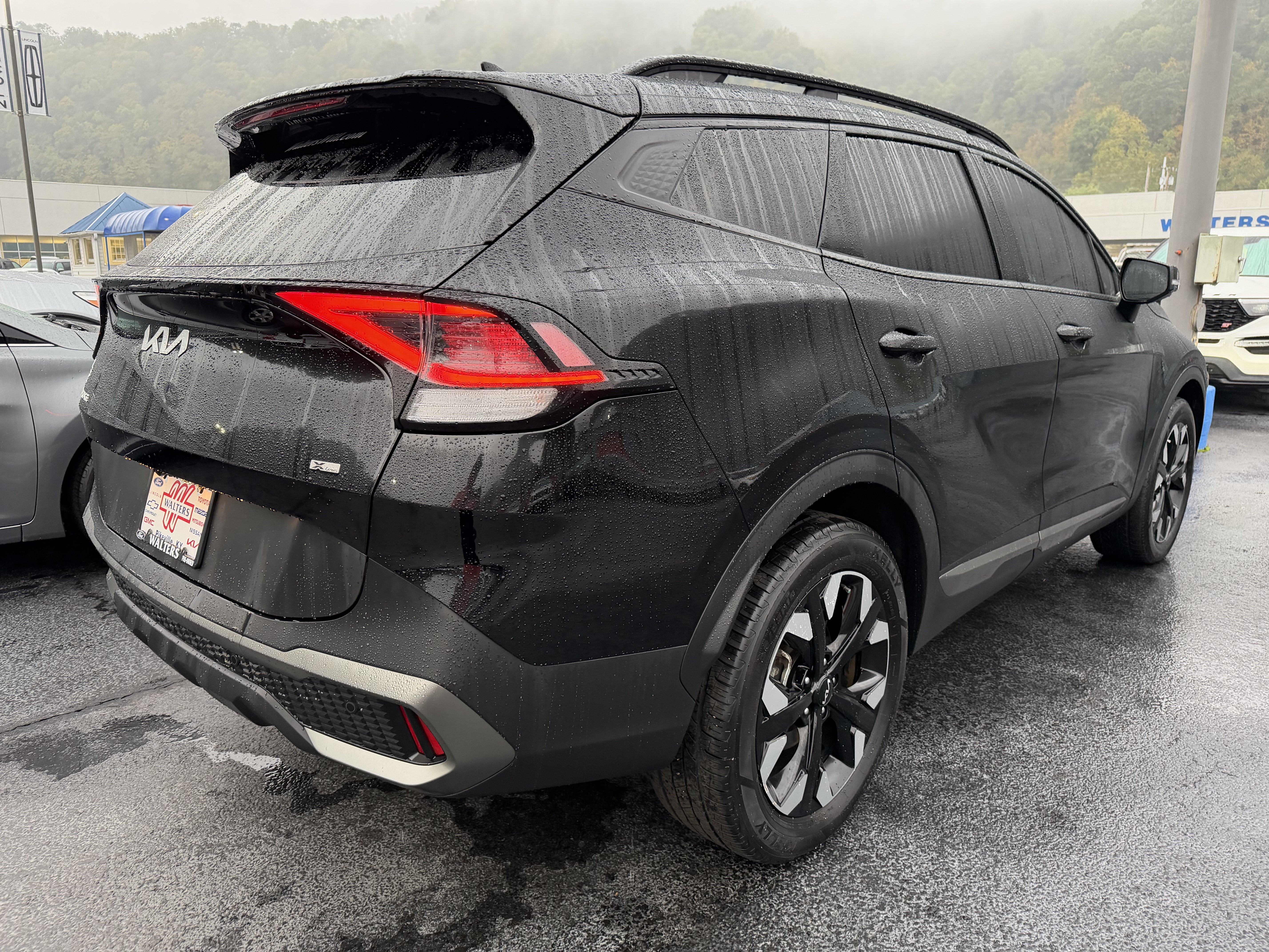 Used 2023 Kia Sportage X-Line w/ X-Line Premium Package AWD/4WD image 7