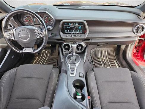 Used 2018 Chevrolet Camaro LT w/ Technology Package image 13