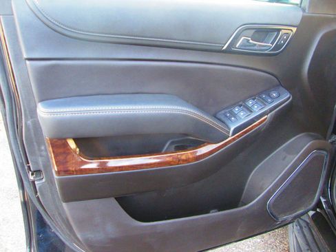 Used 2020 Chevrolet Tahoe 4WD image 15