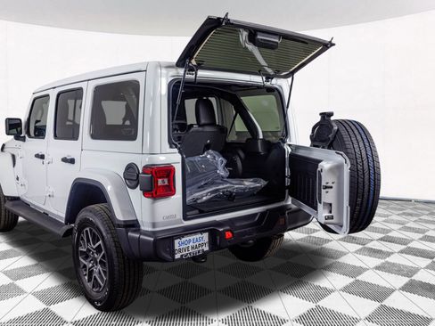 New 2026 Jeep Wrangler Sahara image 37