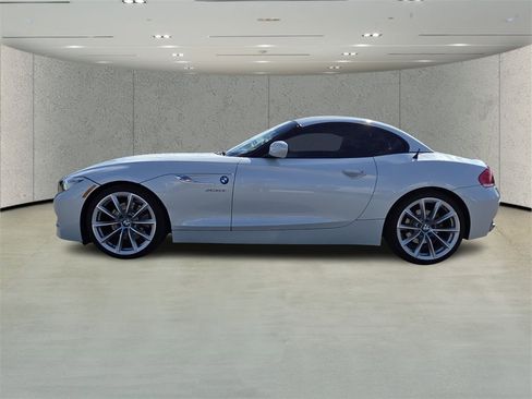 Used 2015 BMW Z4 sDrive35i image 6