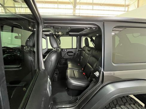 Used 2022 Jeep Wrangler Unlimited Sport AWD/4WD image 18