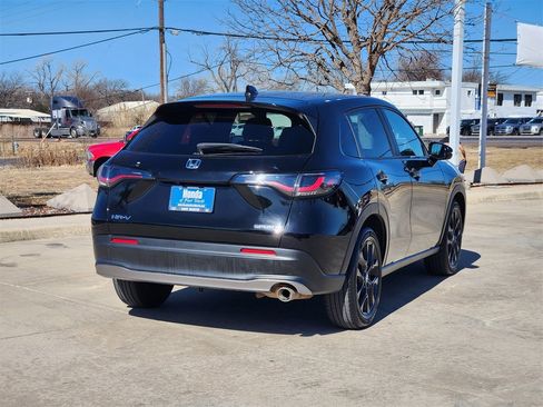 Certified 2025 Honda HR-V Sport image 5