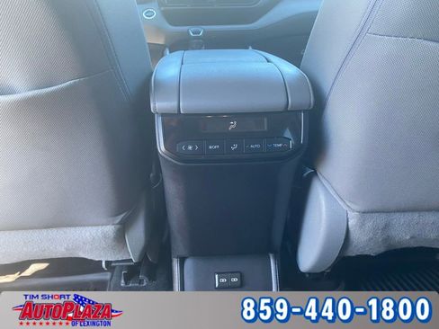 Used 2022 Toyota Highlander LE image 48
