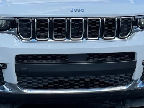 Used 2023 Jeep Grand Cherokee L Limited AWD/4WD image 49