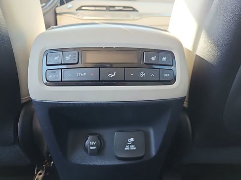 Used 2021 Hyundai Palisade Limited image 30
