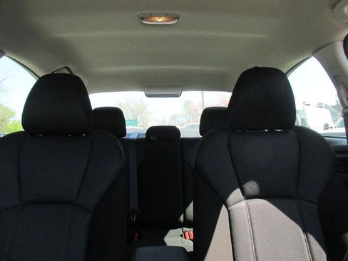 Used 2019 Subaru Impreza 2.0i image 9