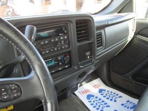 Used 2003 GMC Sierra 2500 SLE w/ Skid Plate Package AWD/4WD image 13