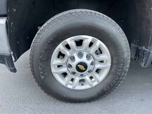 Used 2022 Chevrolet Silverado 2500 LT image 13