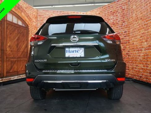 Used 2019 Nissan Rogue SV w/ Sun & Sound Touring Package image 6