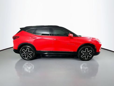 Used 2023 Chevrolet Blazer RS w/ Driver Confidence II Package FWD image 4
