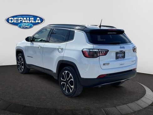 Used 2023 Jeep Compass Limited AWD/4WD image 3