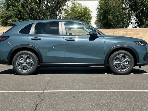 New 2027 Honda HR-V LX image 3