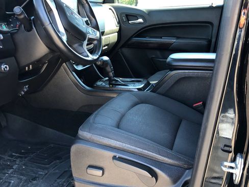 Used 2018 GMC Canyon SLE w/ Nightfall Edition image 12