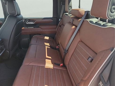 New 2026 GMC Sierra 2500 Denali Ultimate image 13
