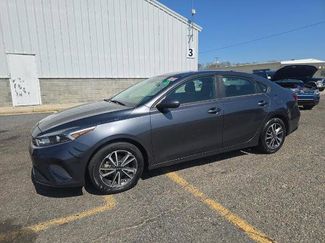 Used 2022 Kia Forte LXS video 2
