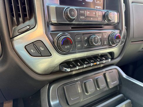 Used 2019 Chevrolet Silverado 2500 LT w/ LT Convenience Package image 27