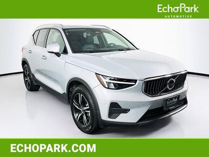 Used 2025 Volvo XC40 B5 Core
