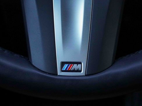 Used 2025 BMW X7 xDrive40i w/ M Sport Package image 23