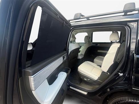 Used 2025 Hyundai Santa Fe Calligraphy FWD image 22
