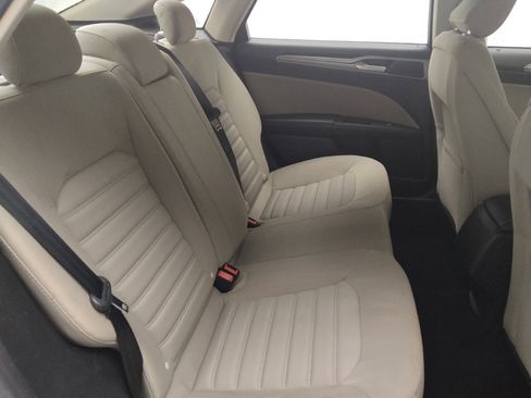 Used 2018 Ford Fusion S image 19