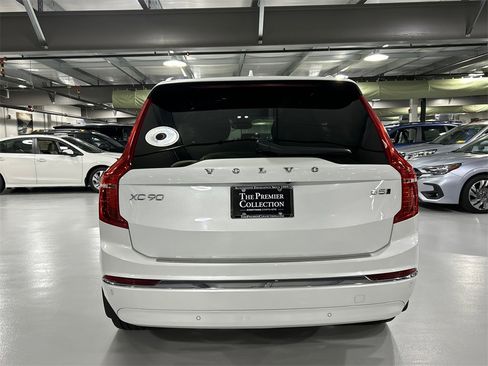 Certified 2024 Volvo XC90 B5 Plus w/ Protection Package Premier image 3