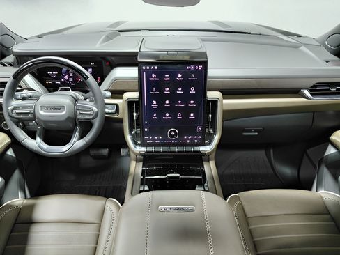 Used 2026 GMC Yukon XL Denali Ultimate w/ LPO, Get Active Package AWD/4WD image 2