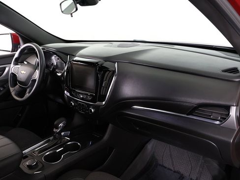 Used 2023 Chevrolet Traverse LT w/ LPO, Floor Liner Package image 28