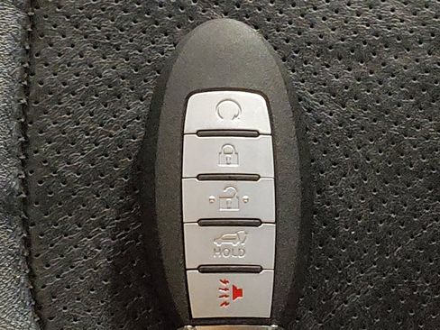 Used 2021 Nissan Armada SL w/ Captain's Chairs Package RWD image 32