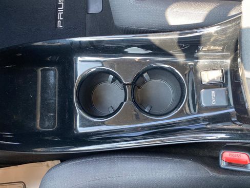 Used 2017 Toyota Prius Prime Plus image 14