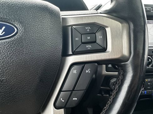 Used 2018 Ford F150 Platinum w/ Equipment Group 701A Luxury image 40