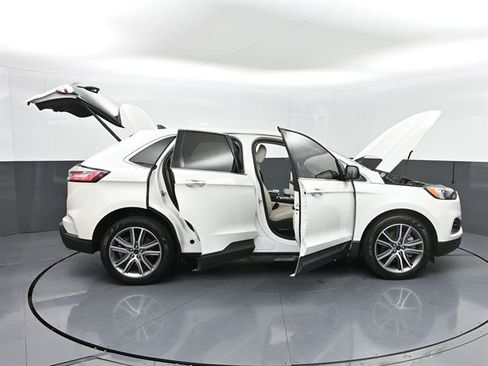 Certified 2024 Ford Edge Titanium AWD/4WD image 52