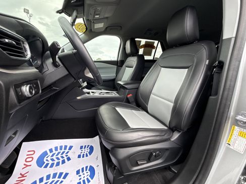 Certified 2023 Ford Explorer XLT w/ Equipment Group 202A AWD/4WD image 9