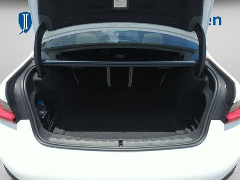 Used 2021 BMW 330i Sedan w/ Premium Package RWD image 19