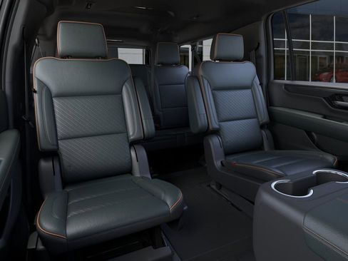 New 2026 GMC Yukon XL AT4 AWD/4WD image 17