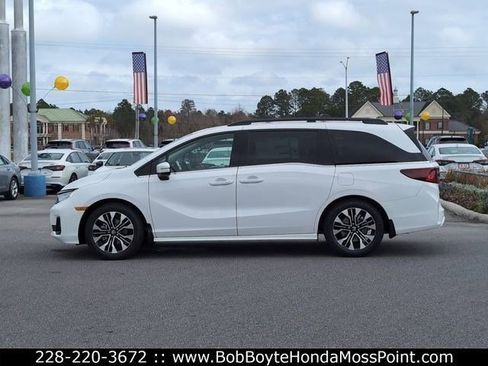 New 2026 Honda Odyssey Elite image 2