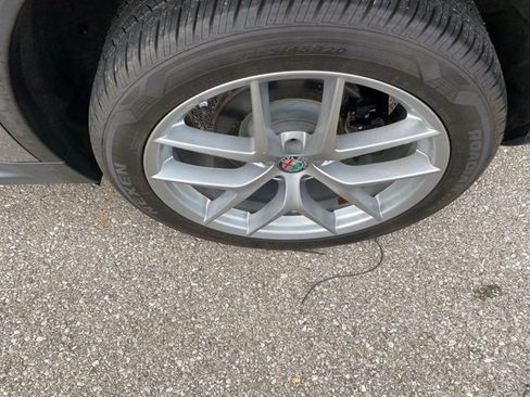 Used 2018 Alfa Romeo Stelvio Ti Sport image 33