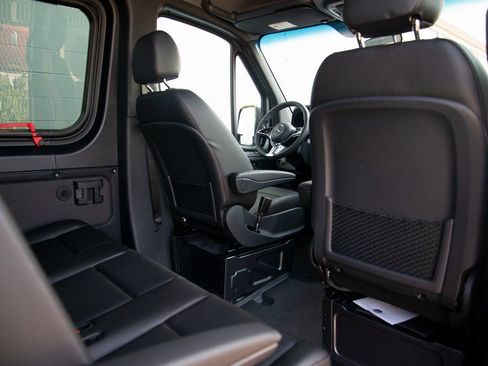 New 2025 Mercedes-Benz Sprinter 2500 image 21