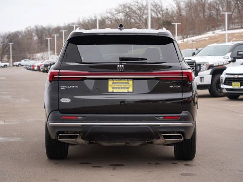 Used 2025 Buick Enclave Preferred image 4