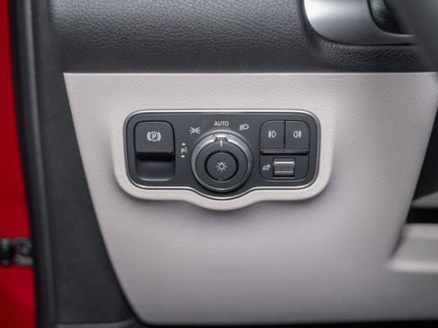 New 2026 Mercedes-Benz GLB 250 4MATIC image 20