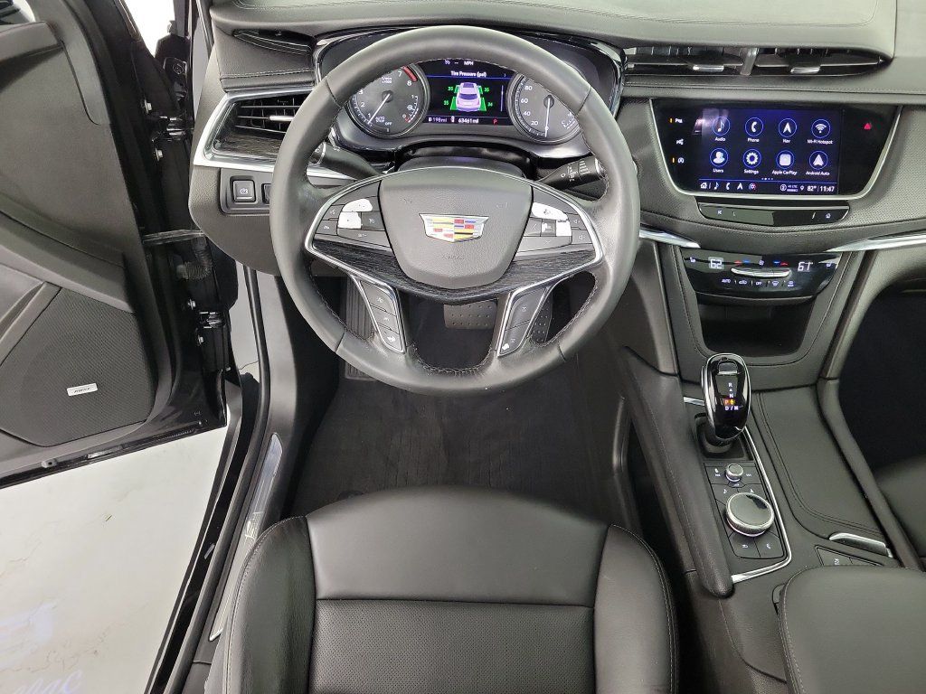 Used 2023 Cadillac XT5 Premium Luxury w/ Technology Package FWD image 17