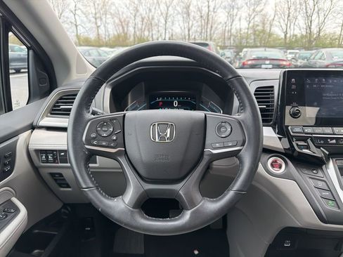Used 2023 Honda Odyssey EX-L image 13