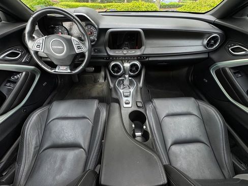 Used 2016 Chevrolet Camaro SS RWD image 12