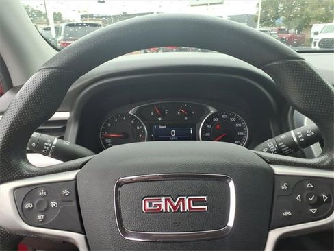 Used 2021 GMC Acadia SLE w/ Driver Convenience Package image 24